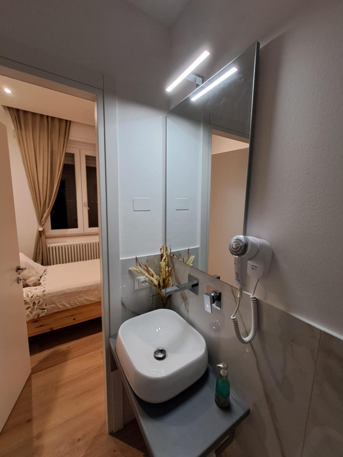 Keizna Rooms Cesena Buitenkant foto